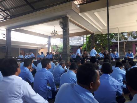 DUKUH DLINGO MENGHADIRI SYAWALAN YANG DISELENGGARAKAN OLEH BUPATI BANTUL